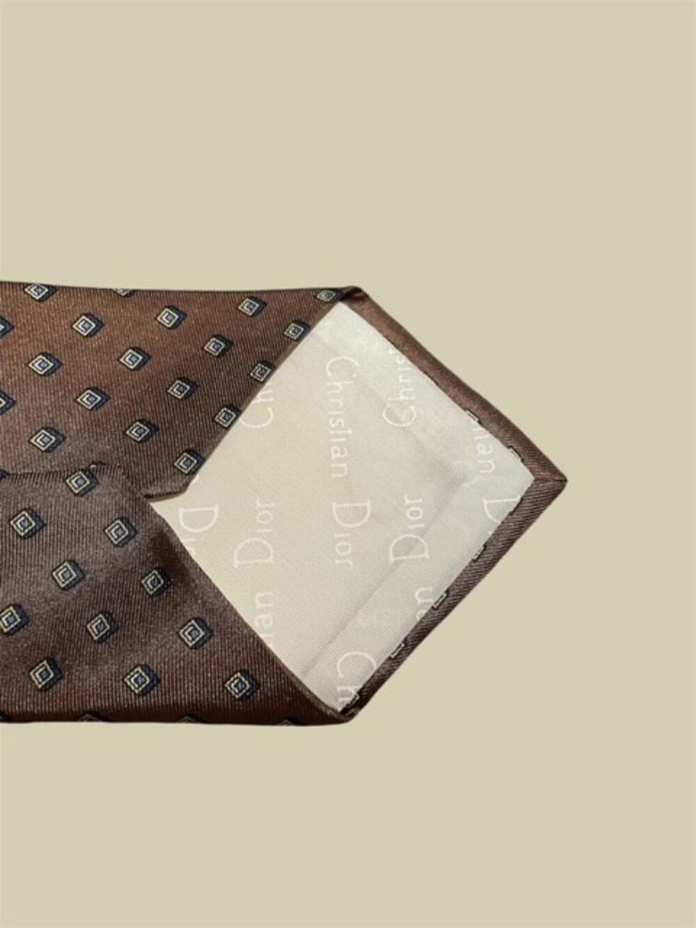 Christian Dior 100% Silk Men's Tie Geometric Made in USA - Picture 3 of 4